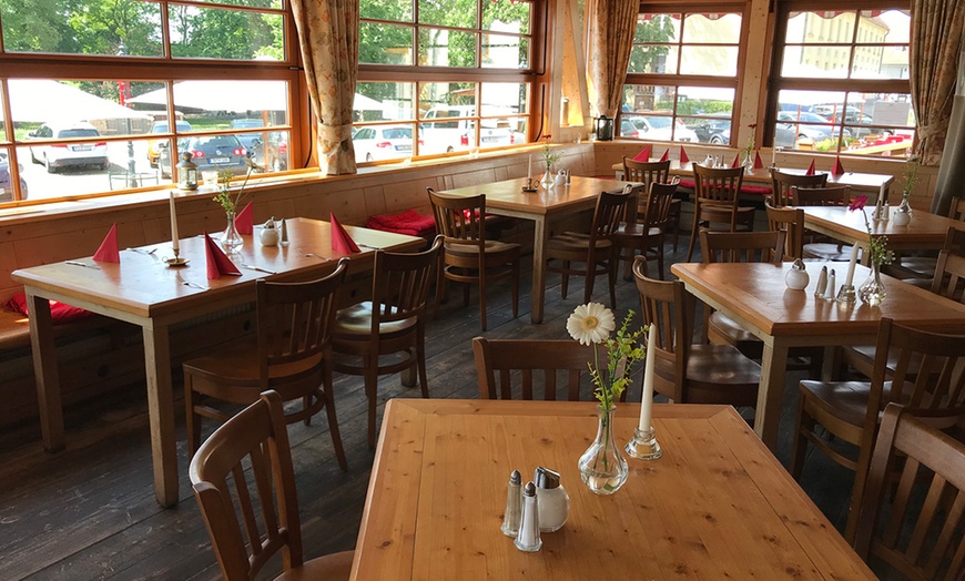 Image 4: „Pferdestall-Deluxe-Menü“ in 3 Gängen für 2 oder 4 Personen