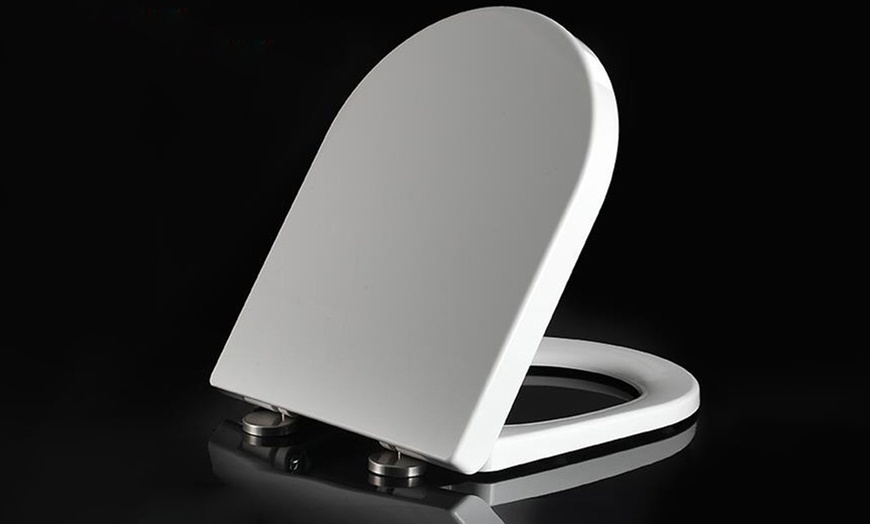 Image 1: Soft-Close D-Shaped Toilet Seat