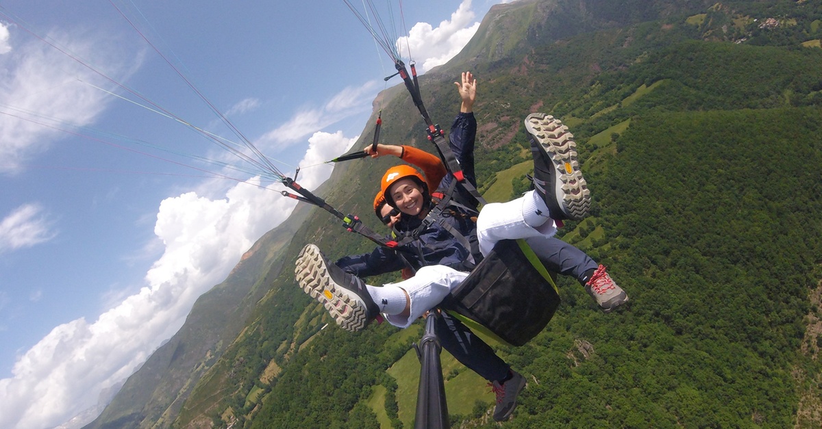 Vuelo en parapente biplaza en el Pirineo aragonés para una persona