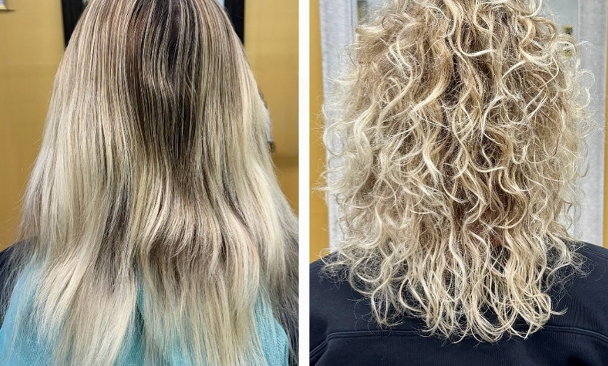 Image 3: Refresh Your Style with Haircut, Conditioning and Color Options