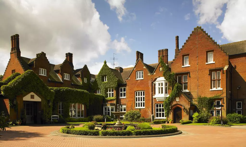 4* Norfolk: Standard Double or Twin Room Stay with Breakfast & More