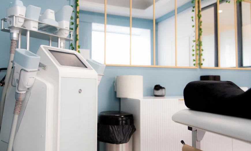 Image 3: EMS Bodysculpt à Lyon : de la tonification musculaire avec Dermashape