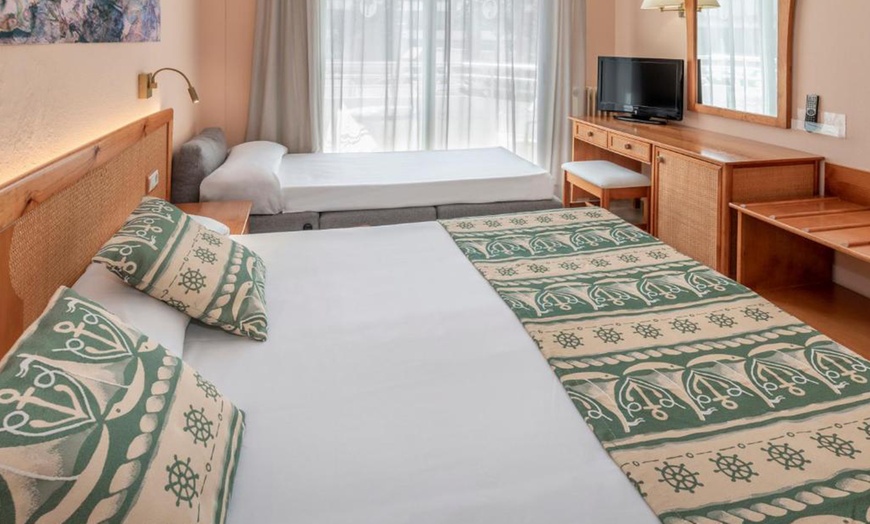Image 12: Tossa de Mar : hôtel 4* avec demi-pension