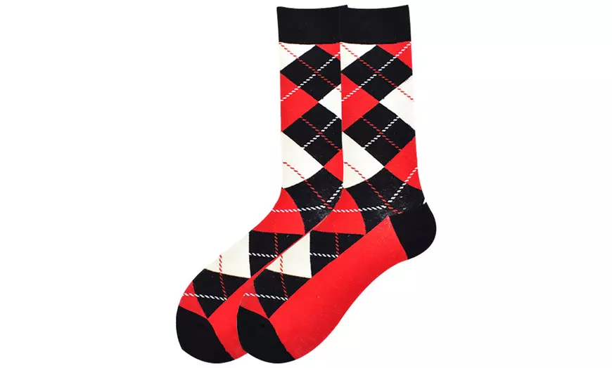 Image 4: 1, 5 o 10 pares de calcetines de caña alta con diseño estampado