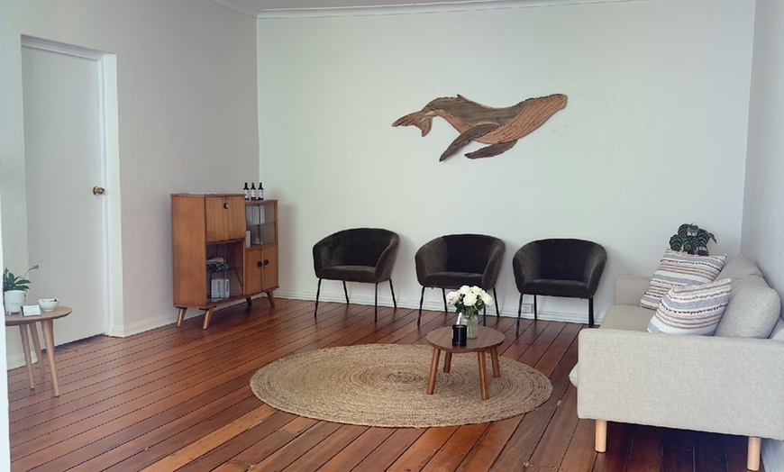 Image 3: One Teeth Whitening Session at TEAMO&T