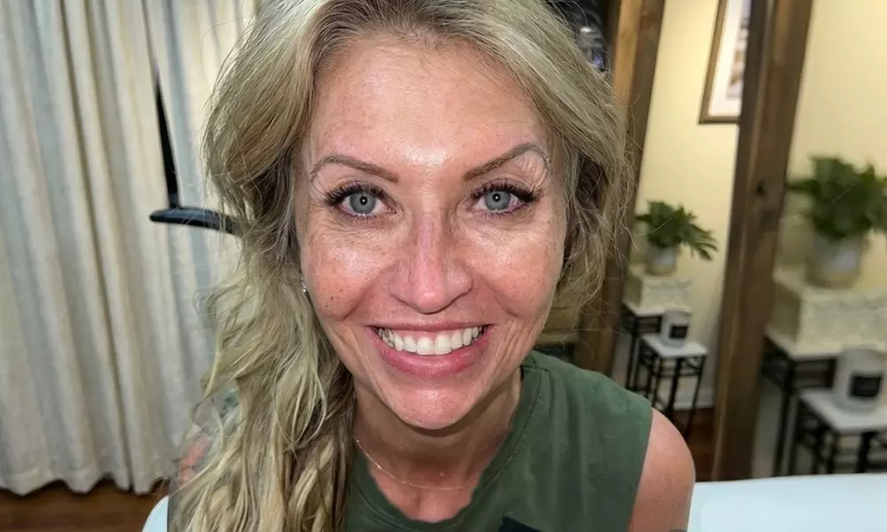 Classic, Hybrid & Volume Lash Extensions