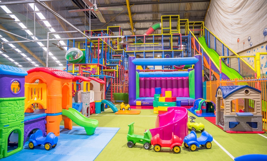 Image 4: Indoor Play Centre Entry