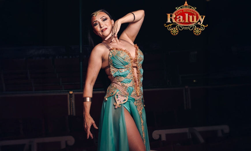 Image 2: Circo "Terra": entrada para niño o adulto del 23 al 30 de agosto