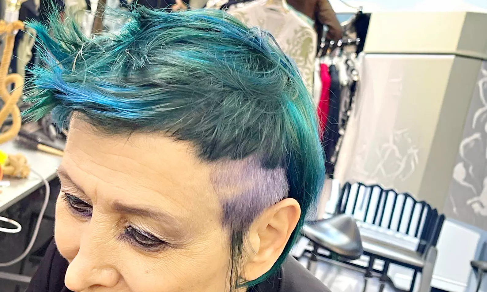 Nouvelle couleur, nouveau style chez Edwige Coiffure