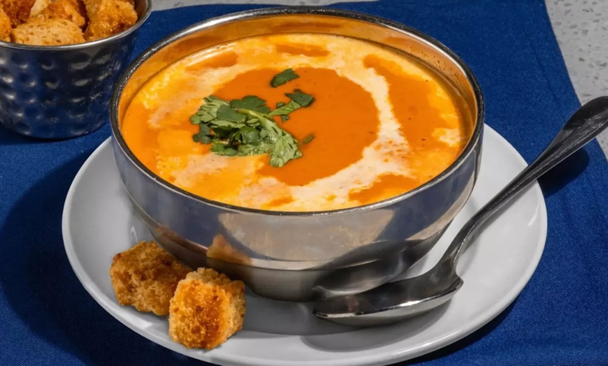 Image 6: Enjoy a Flavorful Dining Experience With Tailored Meal Options