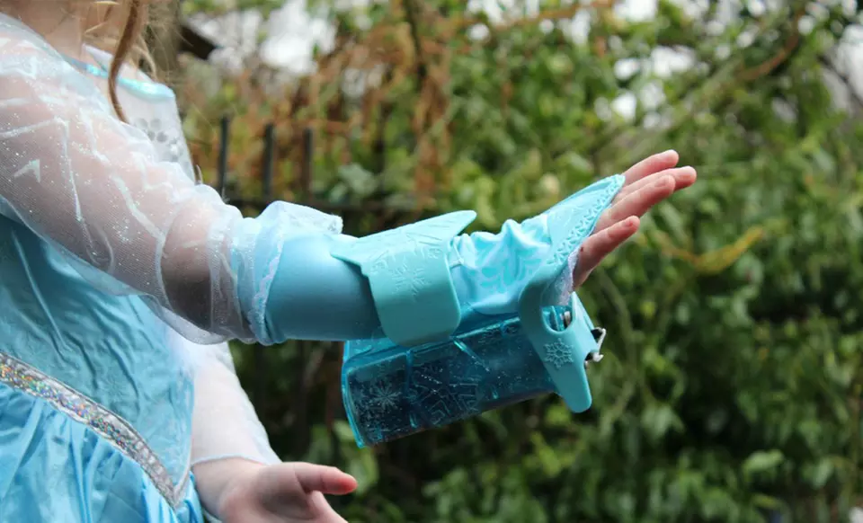 Frozen Elsa's Magic Snow Sleeve - Second Medium