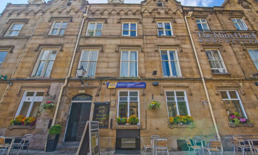 Image 5: Perfect Gift: Indulge in a Luxurious Cheese & Charcuterie Experience