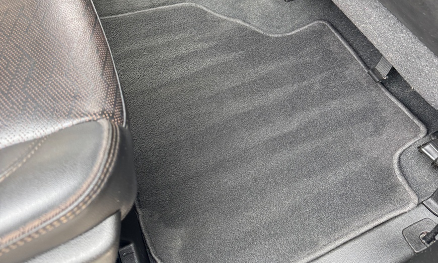 Image 8: Extra Bubbles, Bigger Suds or Big Bust Detailing Service 
