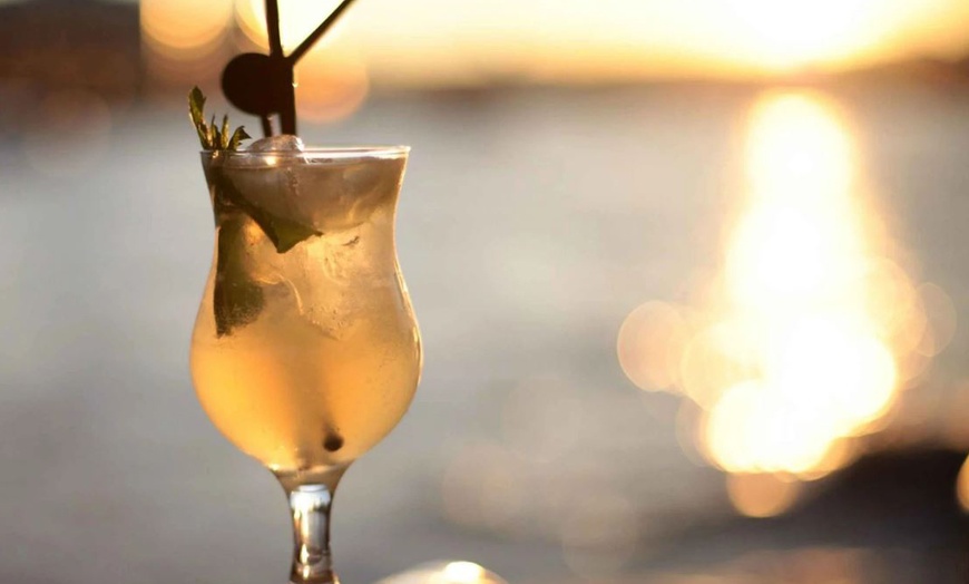 Image 7: River cruise on the Thames with live music and canapés