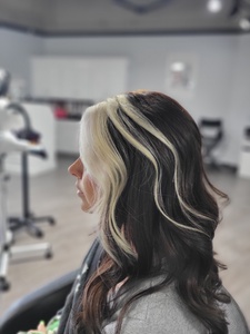Full Highlights with Haircut & Blowdry - Ozlem Hair and Spa