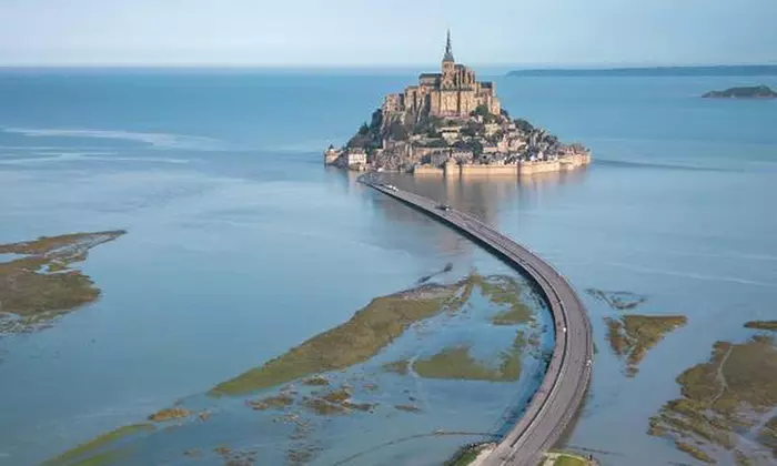 Proche Saint-Malo : yourte ou roulotte avec petit-déjeuner