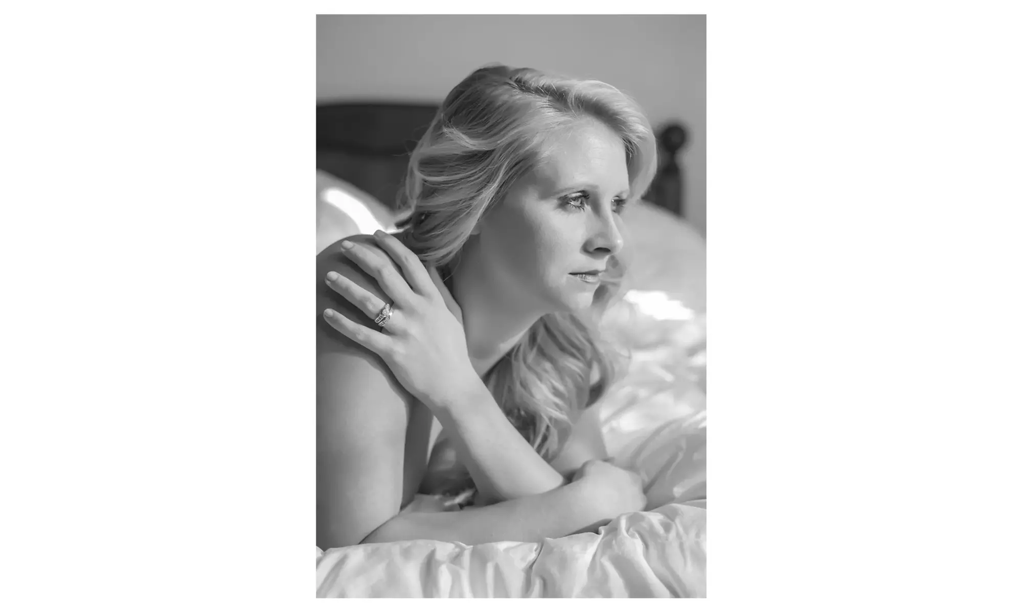 Boudoir Photography Session: Mini or Luxury Experience