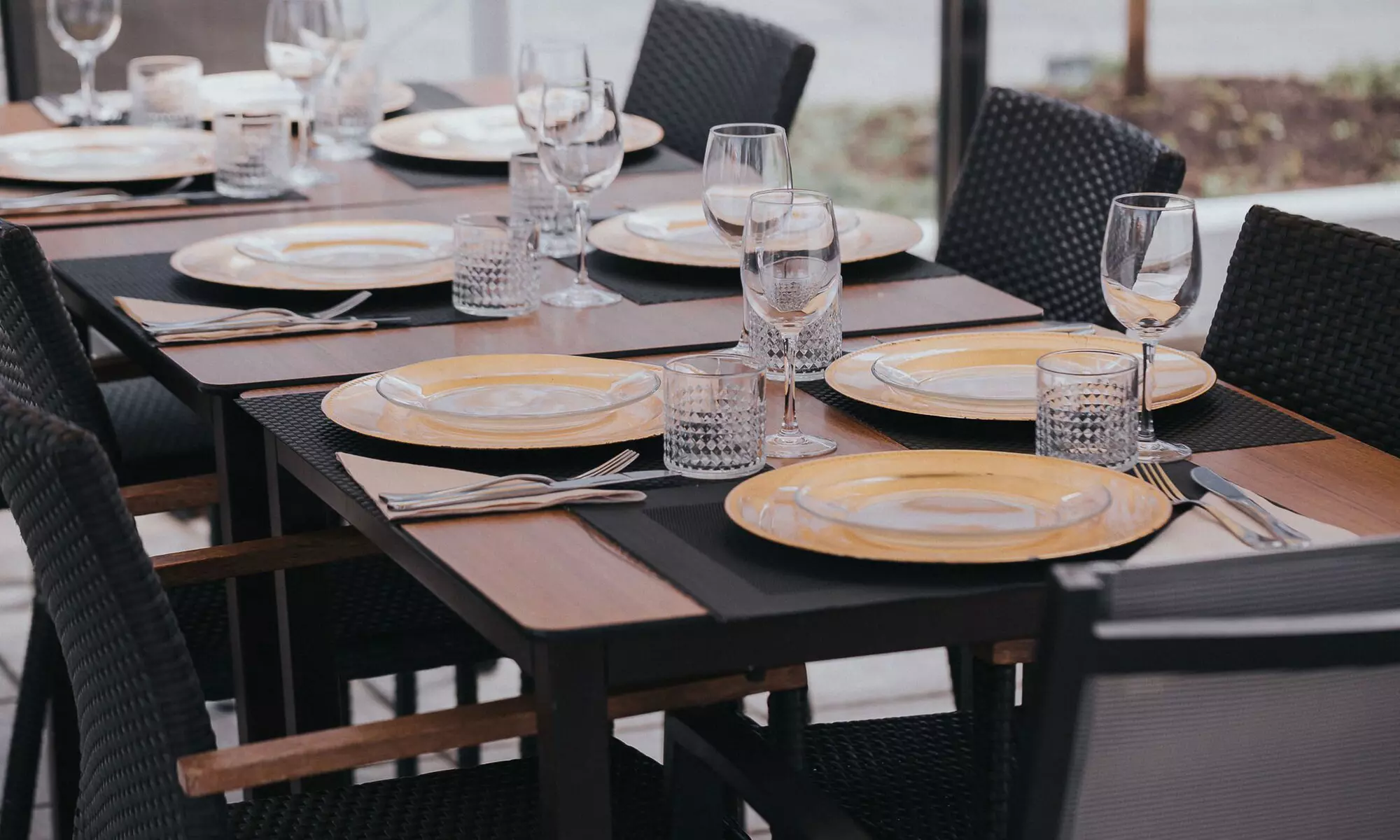 Menú para 2 clásico o prémium: entrantes, principal, postre y vino