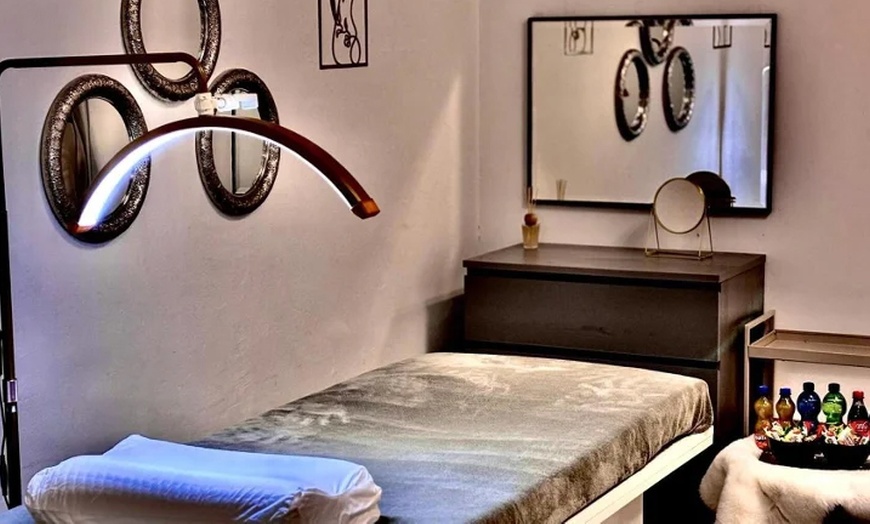 Image 3: Augenbrauen- oder Wimpern-Lifting inkl. Färben für 1 Person