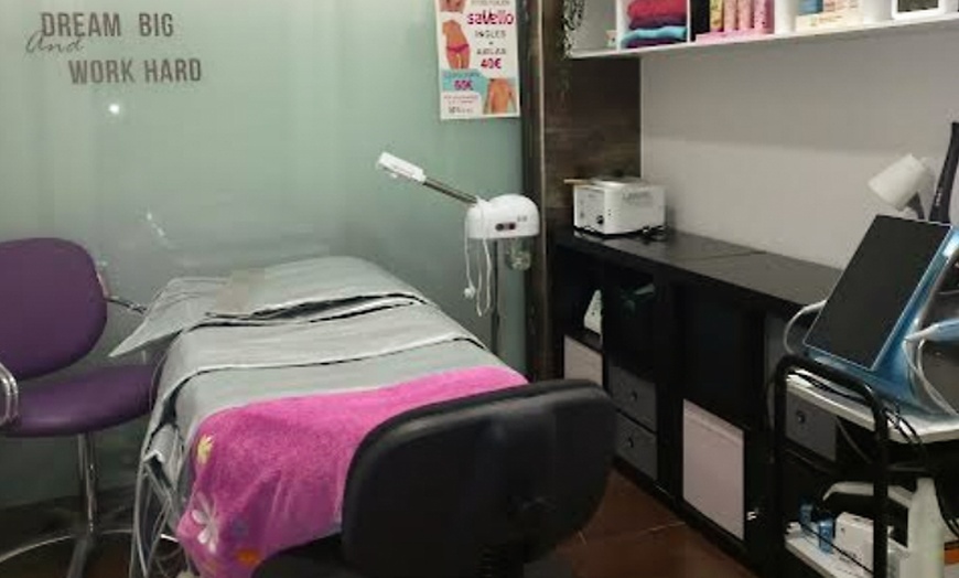 Image 2: Tratamiento facial a elegir con opción a chocolate y radiofrecuencia 