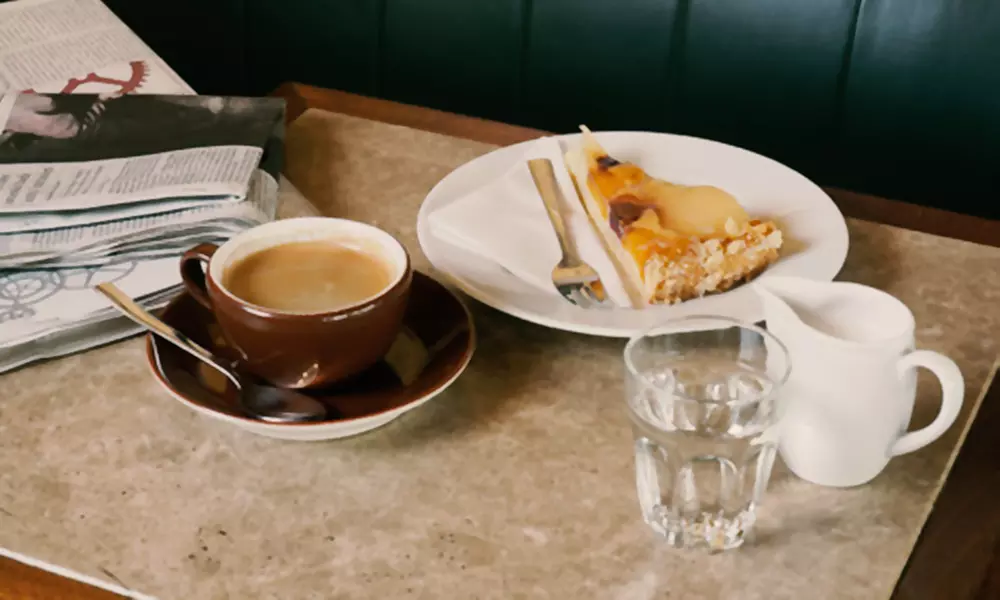 Reichhaltiges Frühstück inkl. je ein Eiergericht für 2 oder 4 Personen