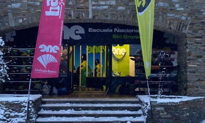 Image 7: Alquiler de equipo de esquí o snowboard a elegir entre 1, 2 o 3 días