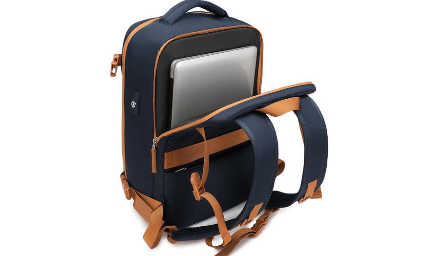 Image 8: 24- and 28-Inch Suitcases with a Backpack Luggage Set