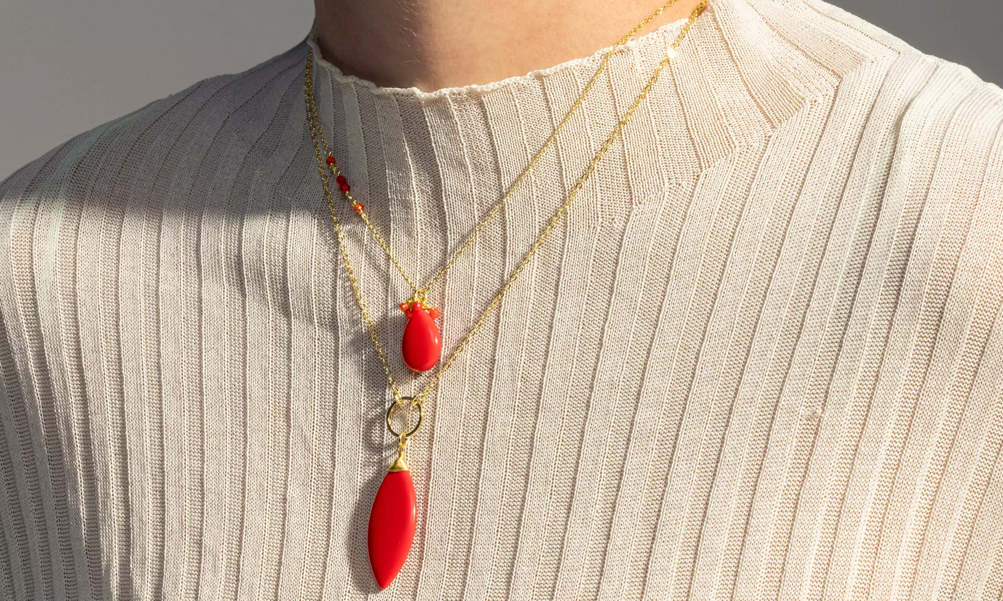 Luxenter Halskette mit Korallen-Anhänger