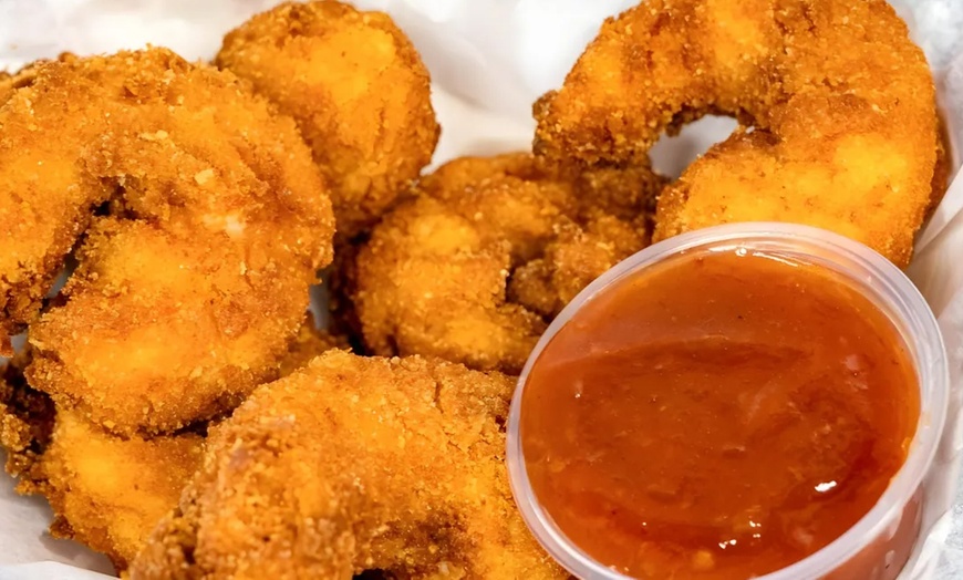 Image 3: Savor Delicious Eats with $15 or $30 Toward Food and Drinks