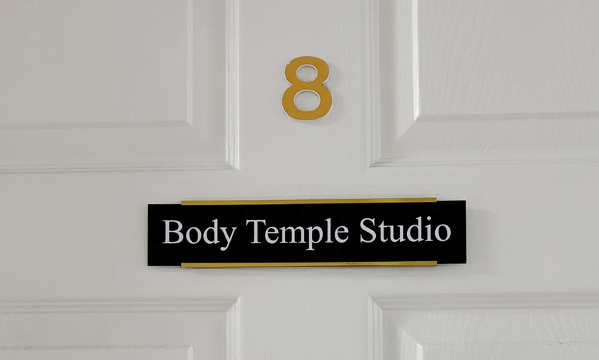 Image 4: 60- or 90-Min Body Contouring for One or Multiple Areas