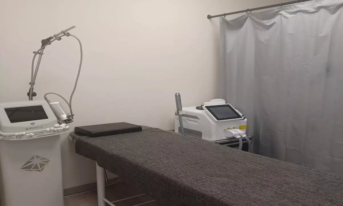 Limpieza facial profunda con hidrolimpieza y opción a extras para 1