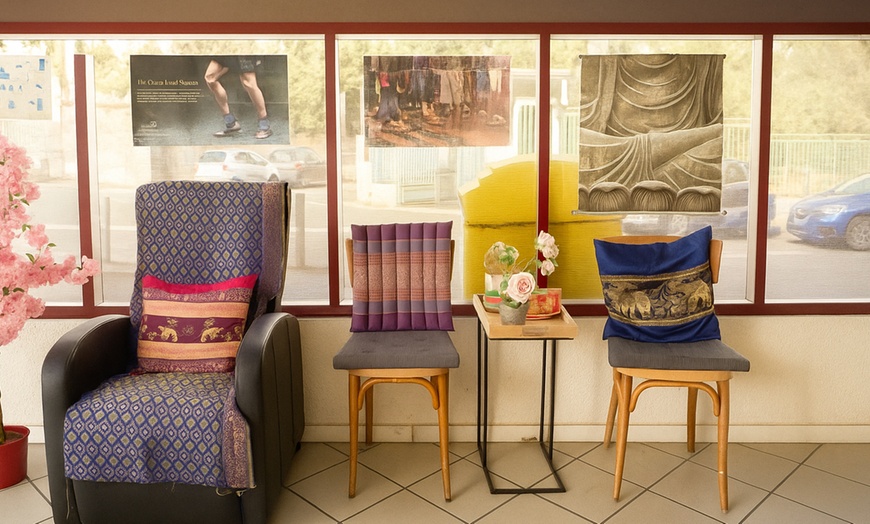 Image 10: Massage traditionnel thaïlandais ou aux huiles chaudes d'1h 