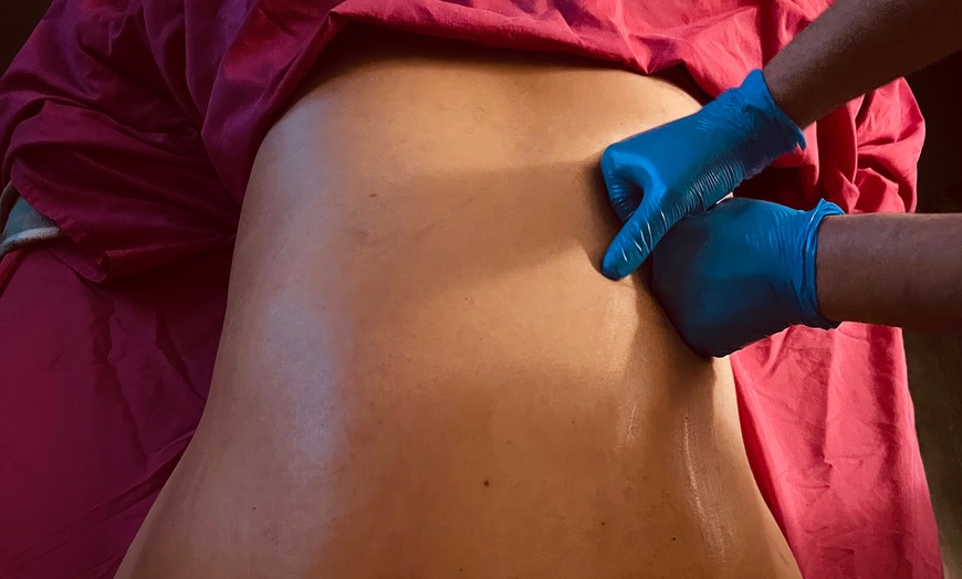 Image 3: 60/90 Min of Deep Tissue or Swedish Massage w/ Optional Aromatherapy
