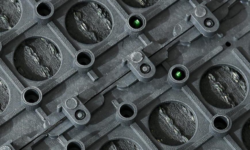 Image 3: 10-Pack Outsunny 30cm x 30cm Artificial Grass Turf in Dark Green