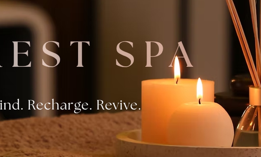 Image 4: 60 or 90 Min Swedish Massage w/ Hot Stone & Aromatherapy and More