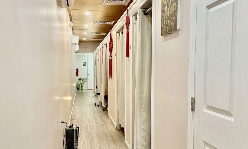 Image 2: 60-Min, 90-Min, or Two 60-Min Full Body Massages w/ Hot Stone Add-On