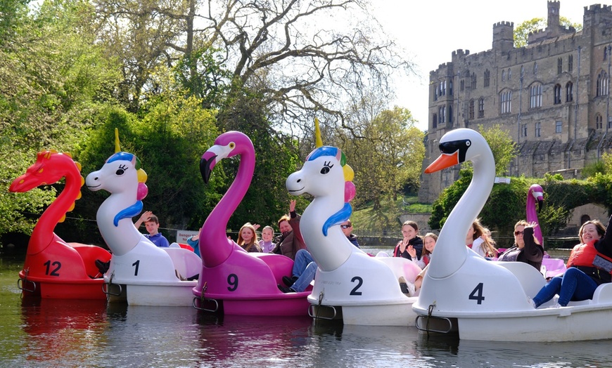 Image 2: Pedalo Hire for Up to Five People Weekdays - Valid Till Oct 3