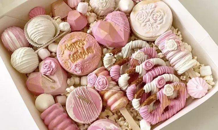 Ultimate Treat Box: A Sweet Indulgence for any Occasion