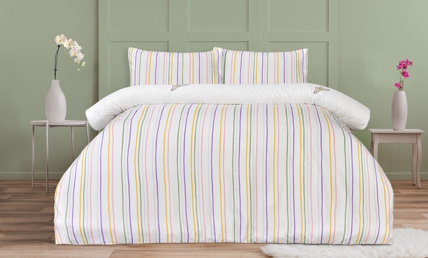 Image 6: Smart Living Soft Reversible Wild Flowers Duvet Cover and Pillowcases