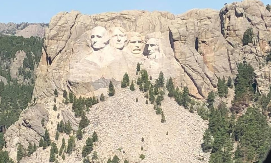 Image 2: Private Helicopter Ride Over Mount Rushmore Tour for 2, 3 or 4 People
