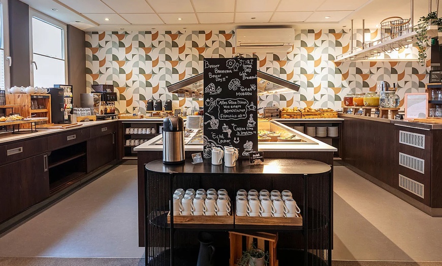 Image 3: Frühstücksbuffet inkl. 1 Glas Sekt für 2 oder 4 Personen