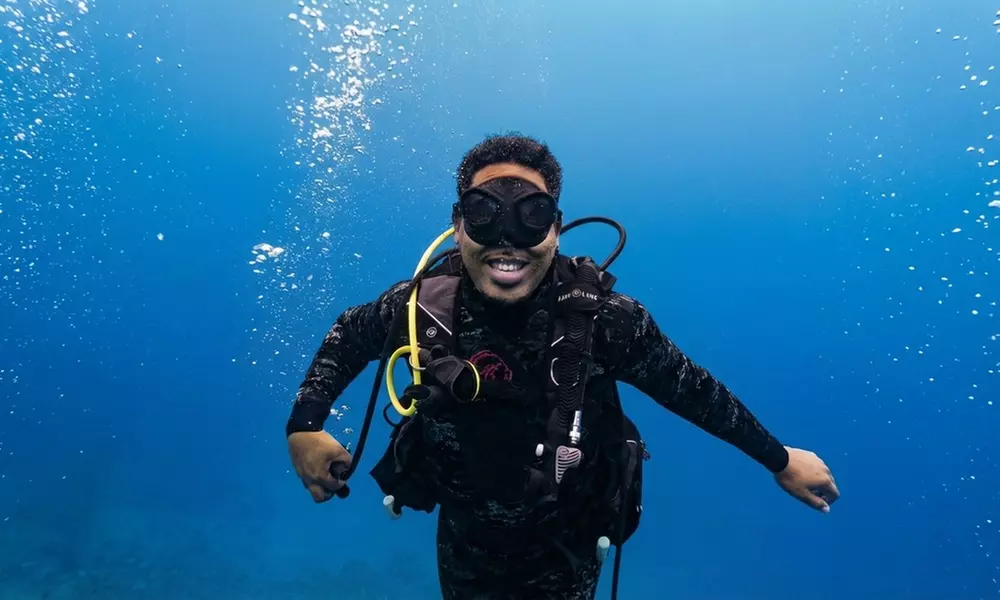 Deluxe Scuba Diving or PADI Open Water Certification for 2 or 3 Days