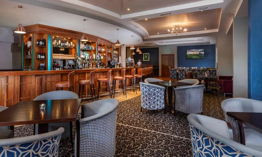 Wicklow: 1-2 Nights with Breakfast, Drink of Choice, Chocolates