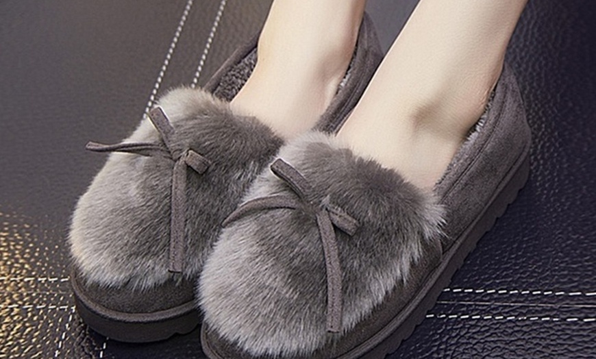 Image 4: Warm Fluffy Slippers