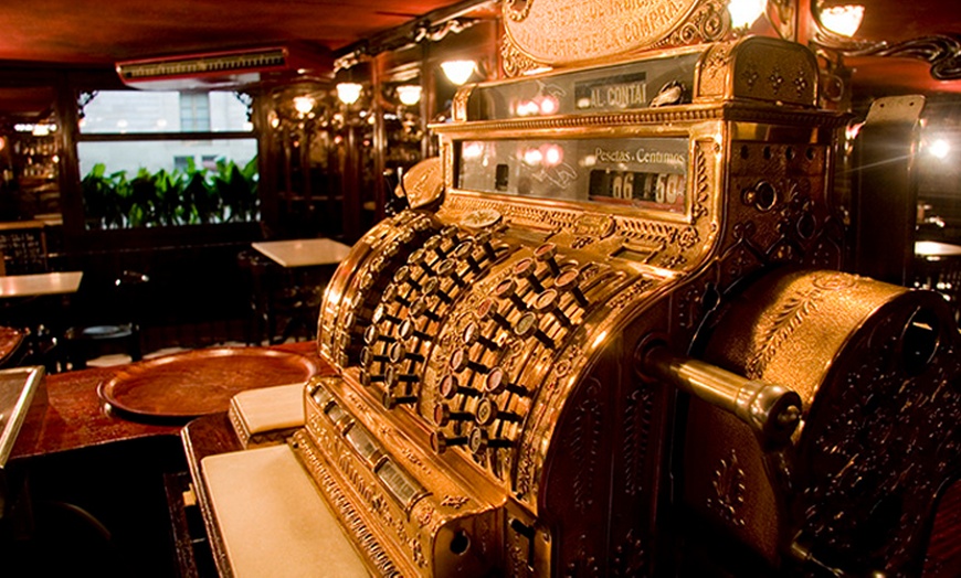 Image 8: Espectáculo flamenco con consumición para 2 o 4 en pleno Barrio Gótico