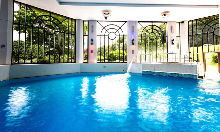 Image 9: Buckinghamshire: King Room with Breakfast, Dinner & Late Check-Out
