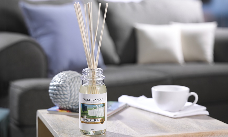 Image 11: Two Yankee Candle Reed Diffusers