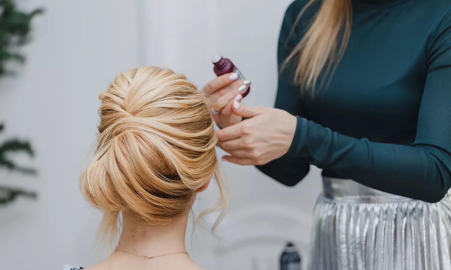 Learn Bridal Hair Styling Online or Lifetime Membership to 2500+ Courses - Up to 50% Of