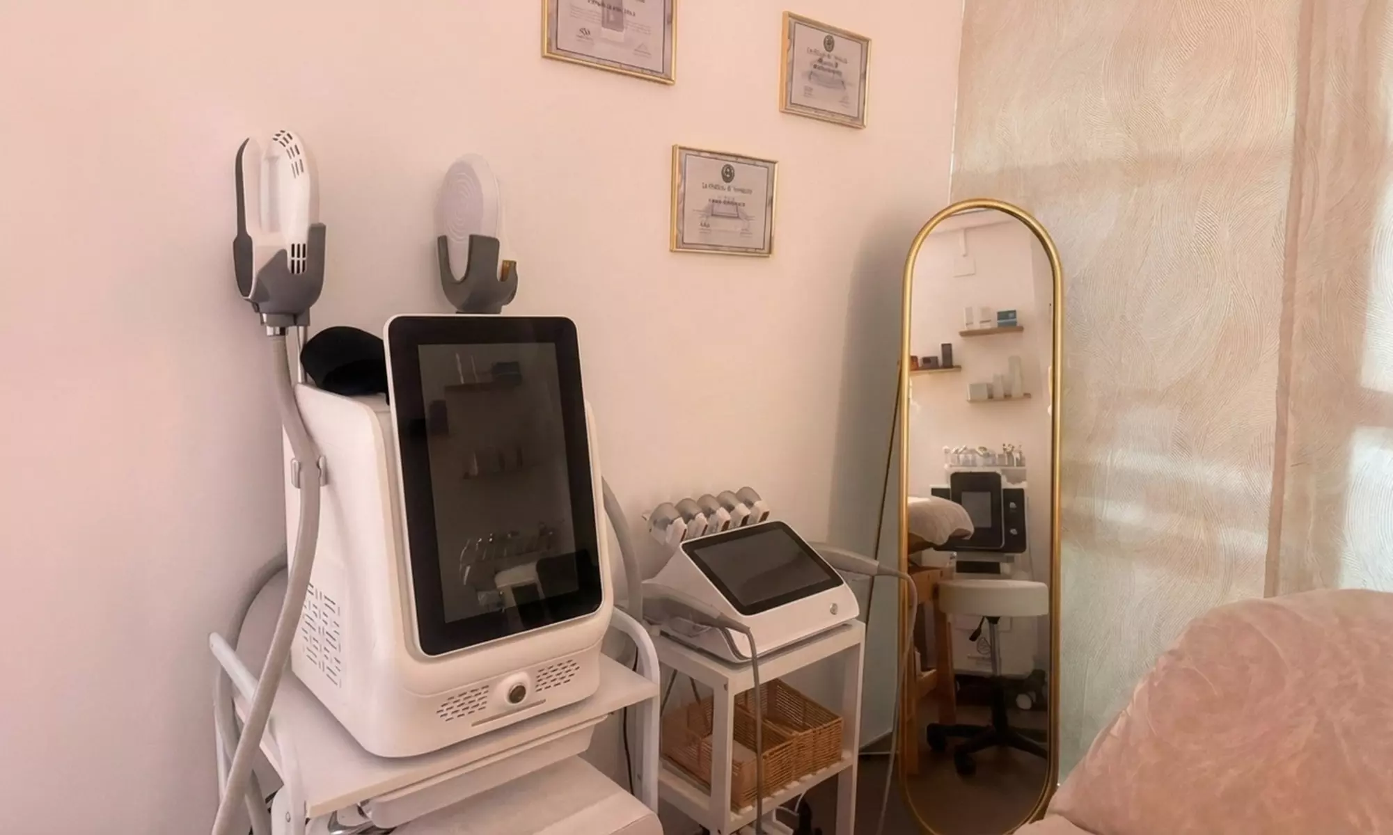 Lifting y tinte de pestañas con opción a diseño y depilación de cejas