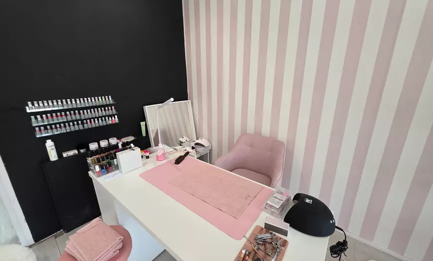 Image 2: Manicure en pedicure: jouw shortcut naar frisse en verzorgde look